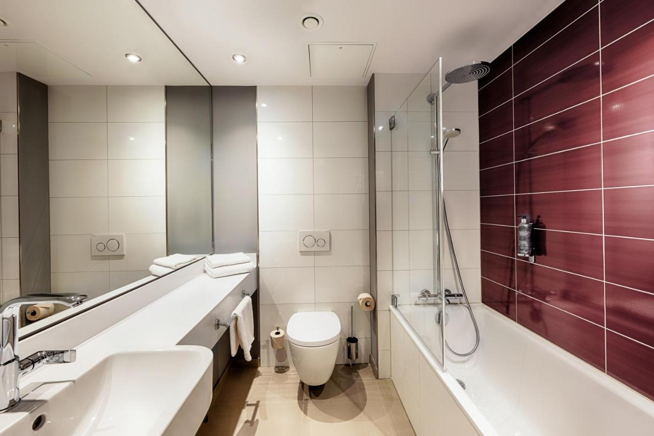 Premier Inn Darmstadt City Centre Eksteriør billede